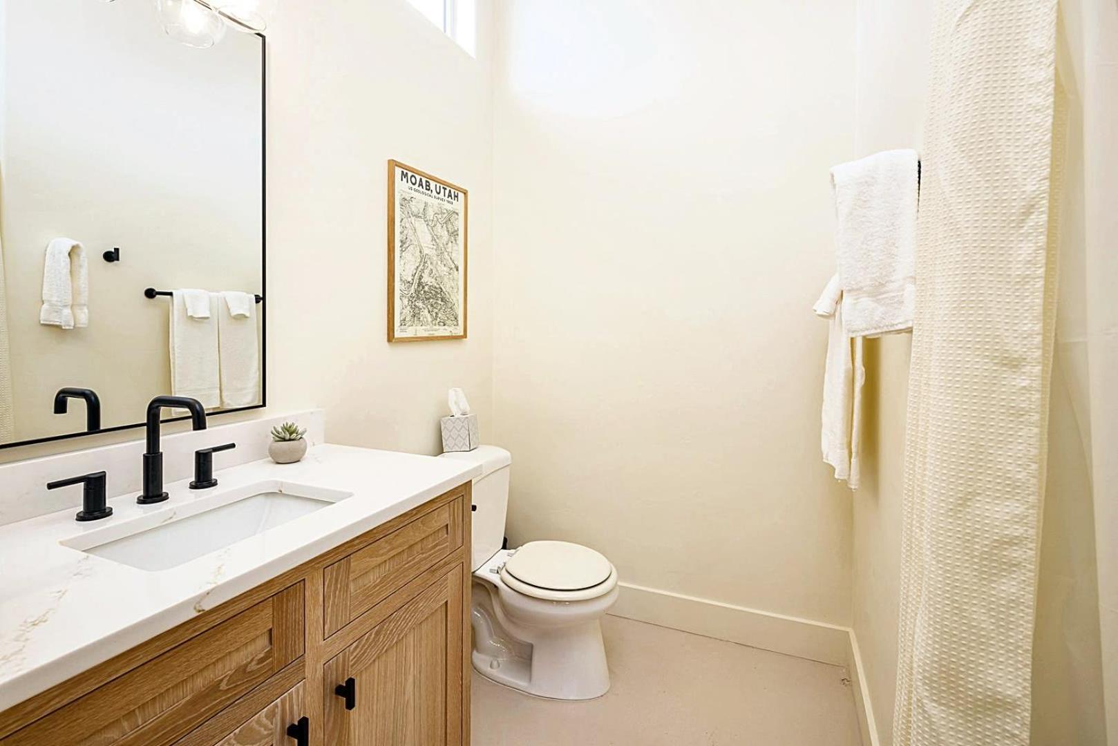Downtown Kokopelli West 7 - Newly Remodeled Stylish Studio Moab Exterior photo